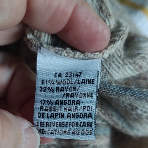EUC Talbots Beige, taupe ,blue Patterned Sweater Fairisle style - Picture 5 of 5